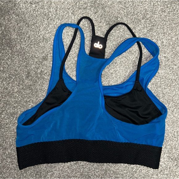 Alo Bra - Picture 2 of 5